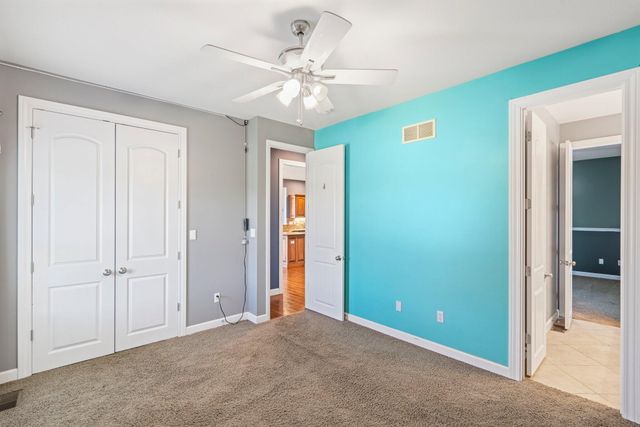 17153 BUCK RUN CT, Boonville, MO 65233