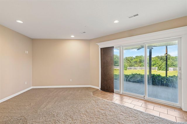 17153 BUCK RUN CT, Boonville, MO 65233