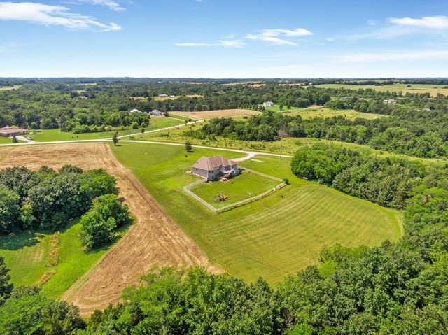 17153 BUCK RUN CT, Boonville, MO 65233