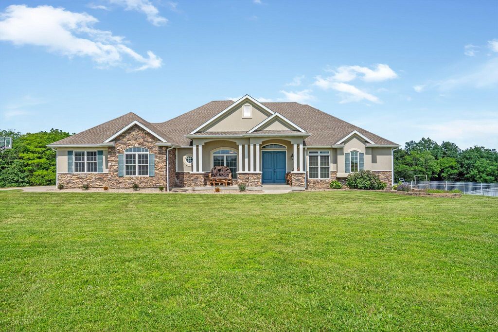 17153 BUCK RUN CT, Boonville, MO 65233