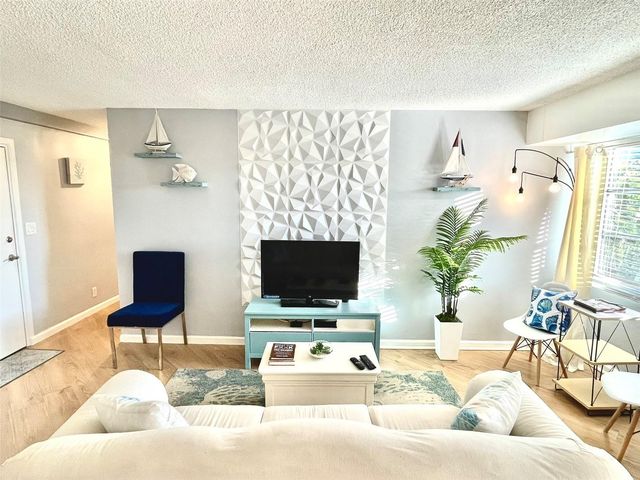 3315 58TH AVENUE S 304, St Petersburg, FL 33712