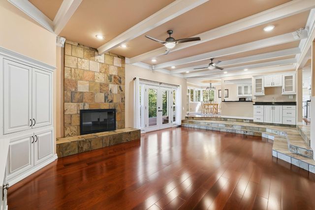 1041 Elmwood Ct, El Dorado Hills, CA 95762