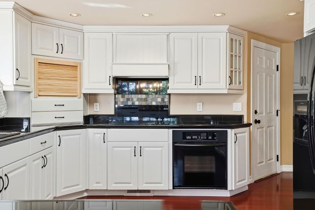 1041 Elmwood Ct, El Dorado Hills, CA 95762