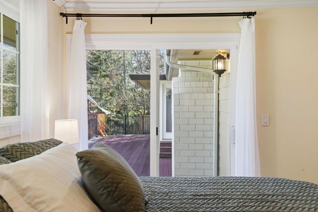 1041 Elmwood Ct, El Dorado Hills, CA 95762