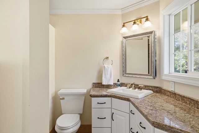 1041 Elmwood Ct, El Dorado Hills, CA 95762