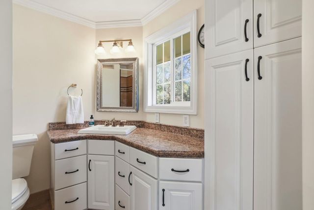 1041 Elmwood Ct, El Dorado Hills, CA 95762