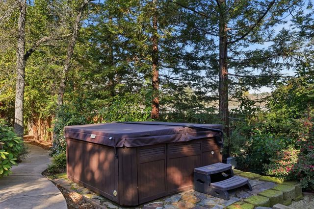 1041 Elmwood Ct, El Dorado Hills, CA 95762