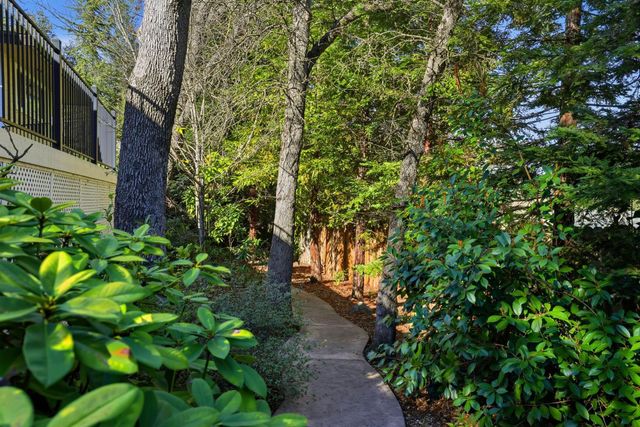 1041 Elmwood Ct, El Dorado Hills, CA 95762