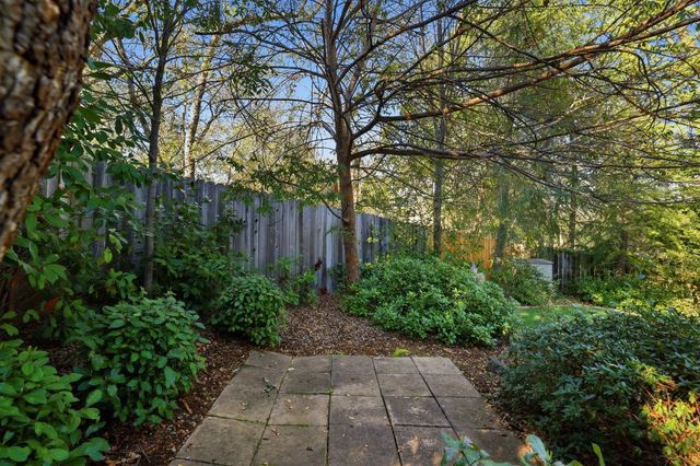 1041 Elmwood Ct, El Dorado Hills, CA 95762