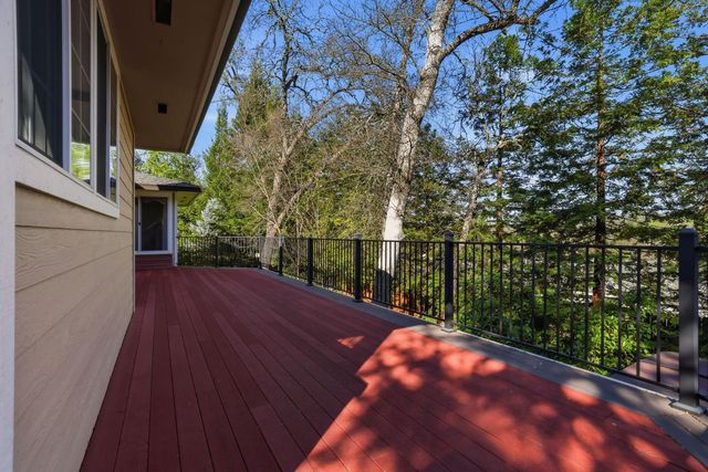 1041 Elmwood Ct, El Dorado Hills, CA 95762