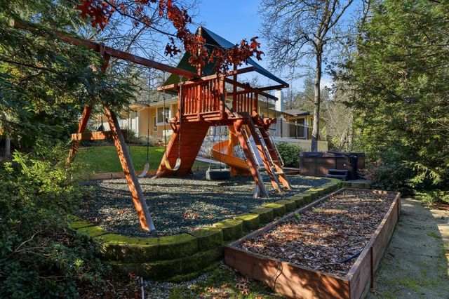 1041 Elmwood Ct, El Dorado Hills, CA 95762