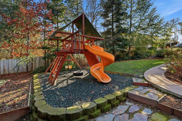 1041 Elmwood Ct, El Dorado Hills, CA 95762