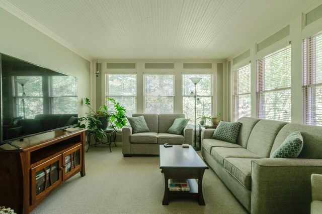 6281 Rose Arbour Avenue, Kalamazoo, MI 49009