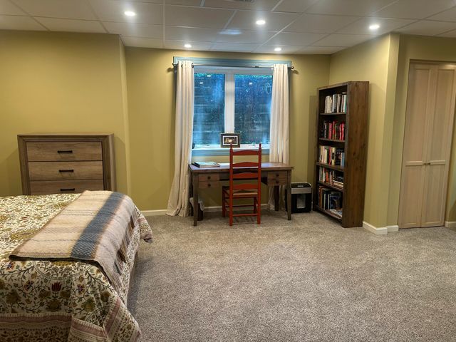 6281 Rose Arbour Avenue, Kalamazoo, MI 49009