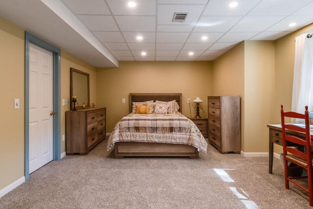 6281 Rose Arbour Avenue, Kalamazoo, MI 49009