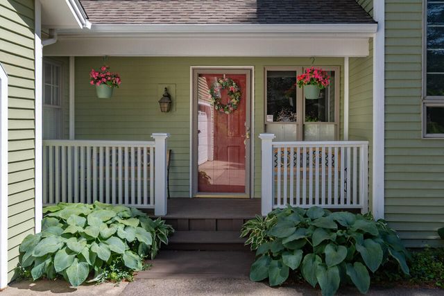 6281 Rose Arbour Avenue, Kalamazoo, MI 49009