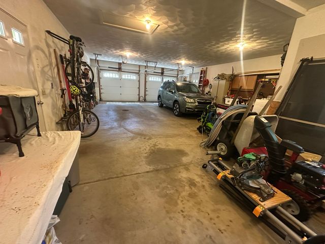 6281 Rose Arbour Avenue, Kalamazoo, MI 49009