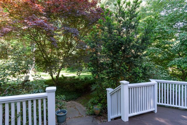 6281 Rose Arbour Avenue, Kalamazoo, MI 49009