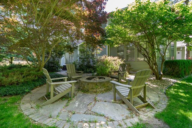 6281 Rose Arbour Avenue, Kalamazoo, MI 49009