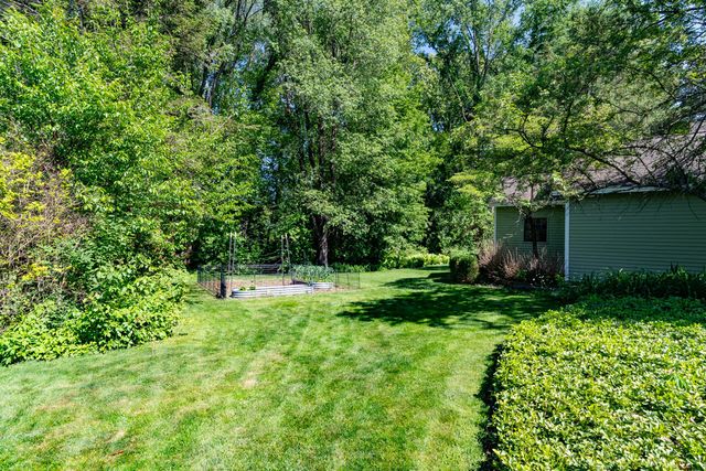 6281 Rose Arbour Avenue, Kalamazoo, MI 49009