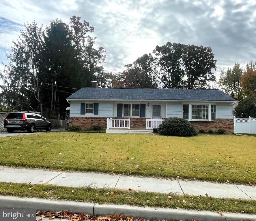 697 W MAPLE RD, Linthicum Heights, MD 21090
