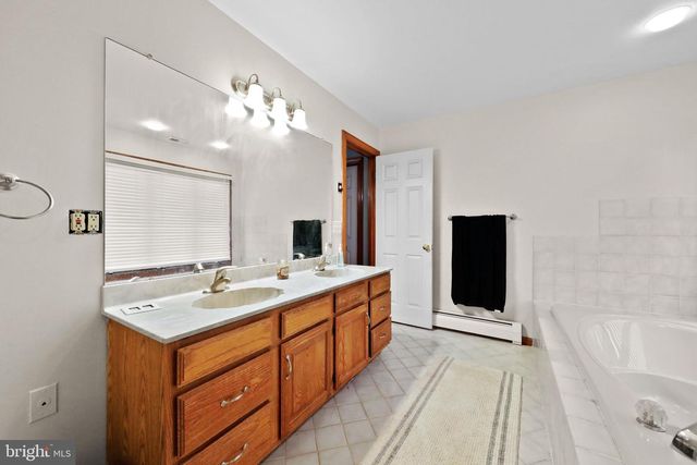 5 GITHENS LN, Lumberton, NJ 08048