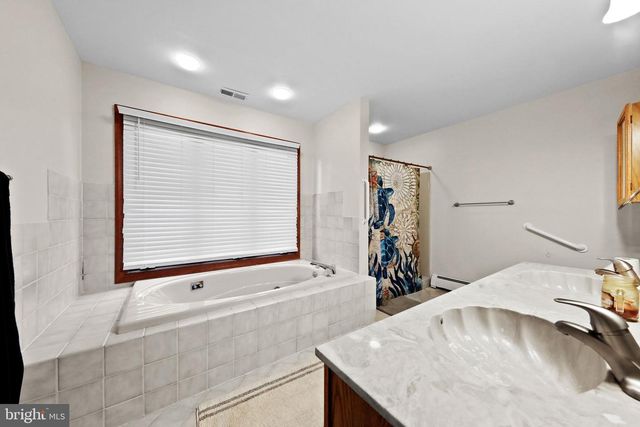 5 GITHENS LN, Lumberton, NJ 08048