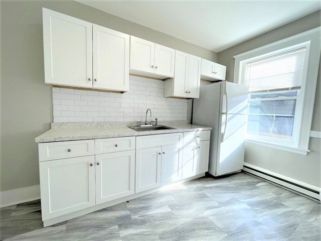 15 Huss Ct 304, Lynn, MA 01905