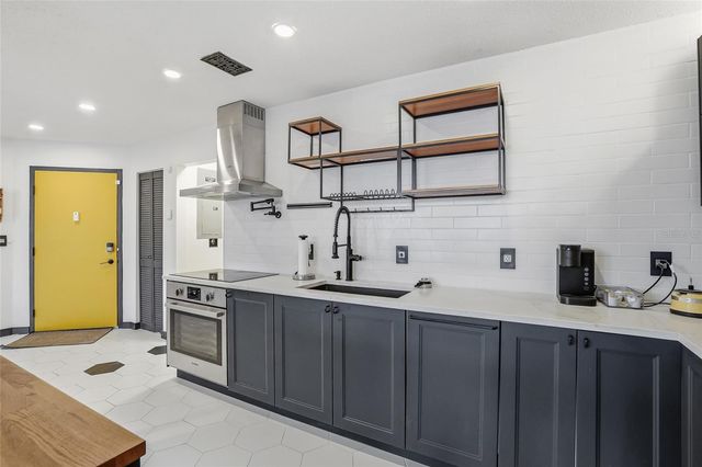 701 S MADISON AVENUE 116, Clearwater, FL 33756