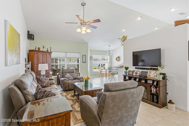426 Newgate Street NW, Palm Bay, FL 32907