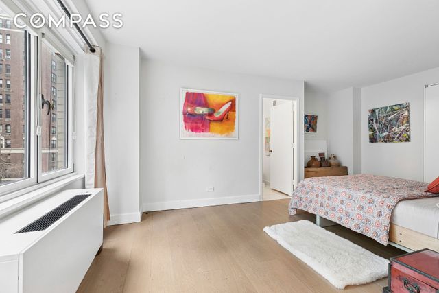 1065 Park Avenue 4BC, New York City, NY 10128