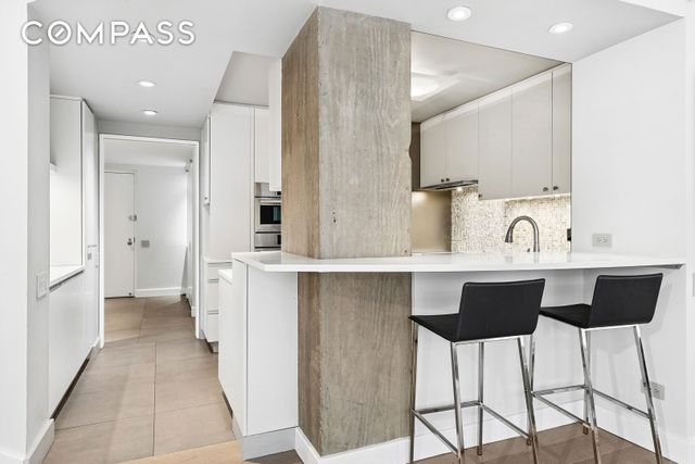 1065 Park Avenue 4BC, New York City, NY 10128