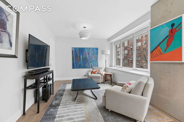 1065 Park Avenue 4BC, New York City, NY 10128
