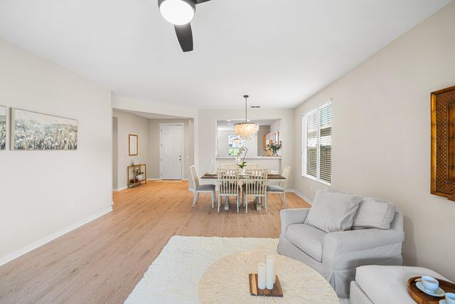 1295 Hawthorne Ln, Lincoln, CA 95648