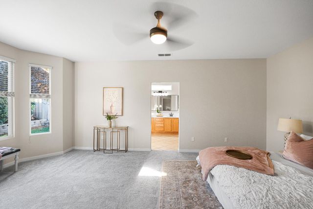 1295 Hawthorne Ln, Lincoln, CA 95648