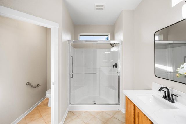 1295 Hawthorne Ln, Lincoln, CA 95648