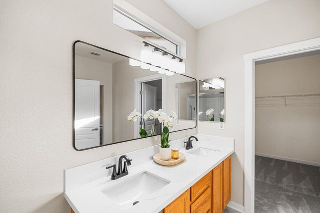 1295 Hawthorne Ln, Lincoln, CA 95648