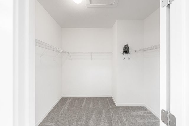 1295 Hawthorne Ln, Lincoln, CA 95648