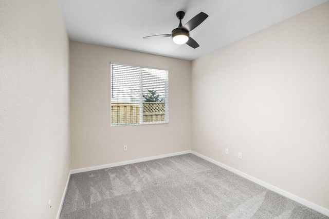 1295 Hawthorne Ln, Lincoln, CA 95648