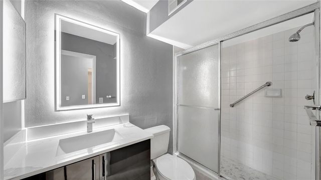 10433 Sunrise Lakes Boulevard 409, Sunrise, FL 33322