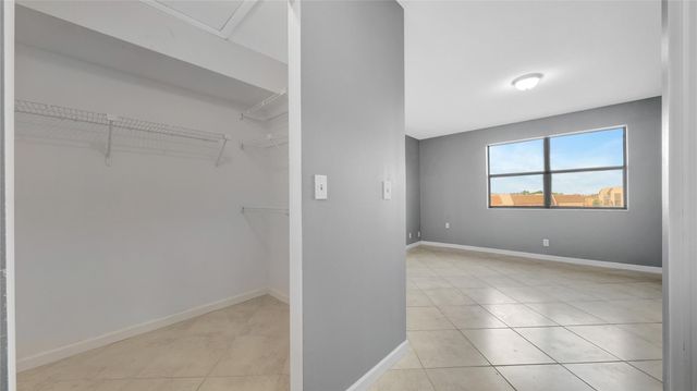 10433 Sunrise Lakes Boulevard 409, Sunrise, FL 33322