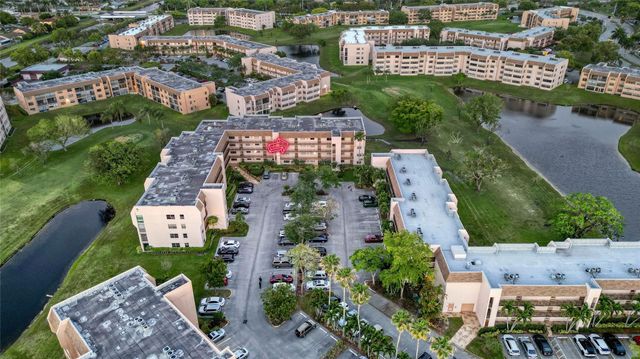 10433 Sunrise Lakes Boulevard 409, Sunrise, FL 33322