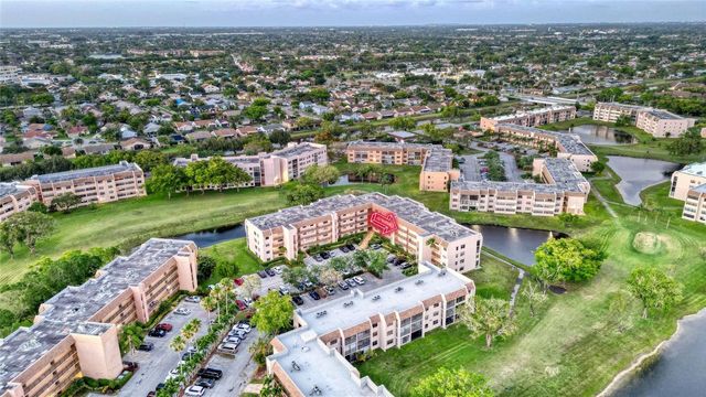 10433 Sunrise Lakes Boulevard 409, Sunrise, FL 33322