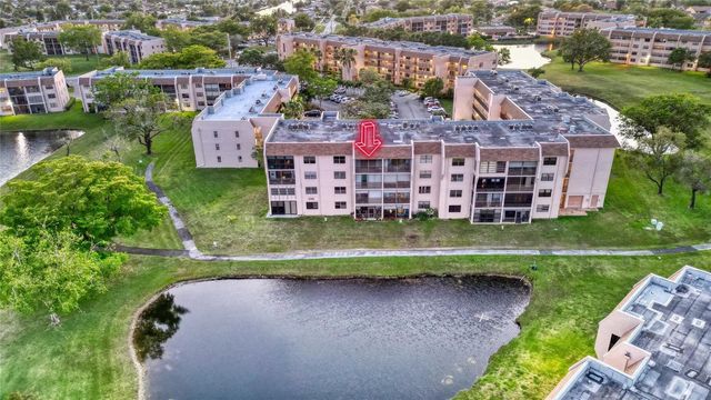 10433 Sunrise Lakes Boulevard 409, Sunrise, FL 33322