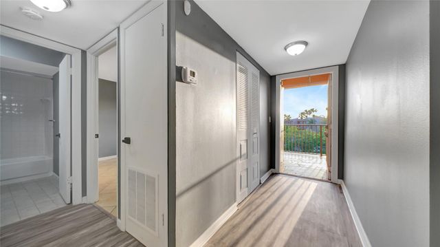 10433 Sunrise Lakes Boulevard 409, Sunrise, FL 33322