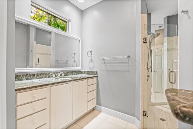 224 Oak Hammock Circle SW, Vero Beach, FL 32962