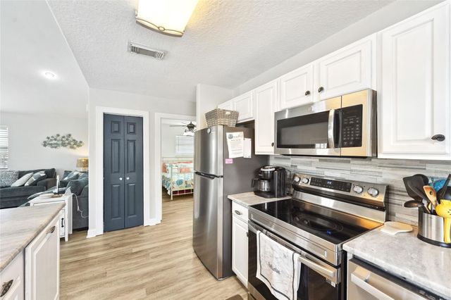 214 Sand Dune Court, Surfside Beach, TX 77541
