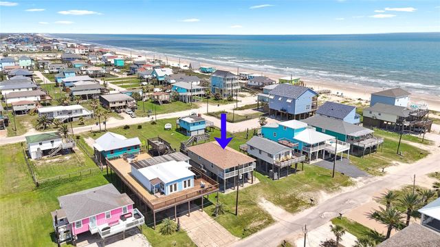 214 Sand Dune Court, Surfside Beach, TX 77541