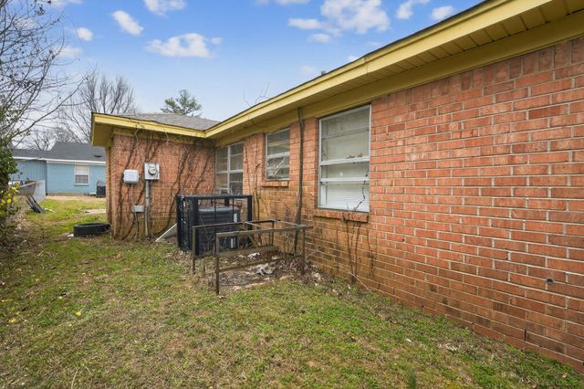 4094 DOUBLE TREE RD, Memphis, TN 38109