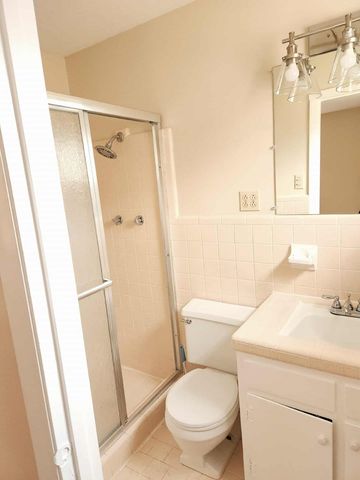 415 Linda Dr, Hopkinsville, KY 42240